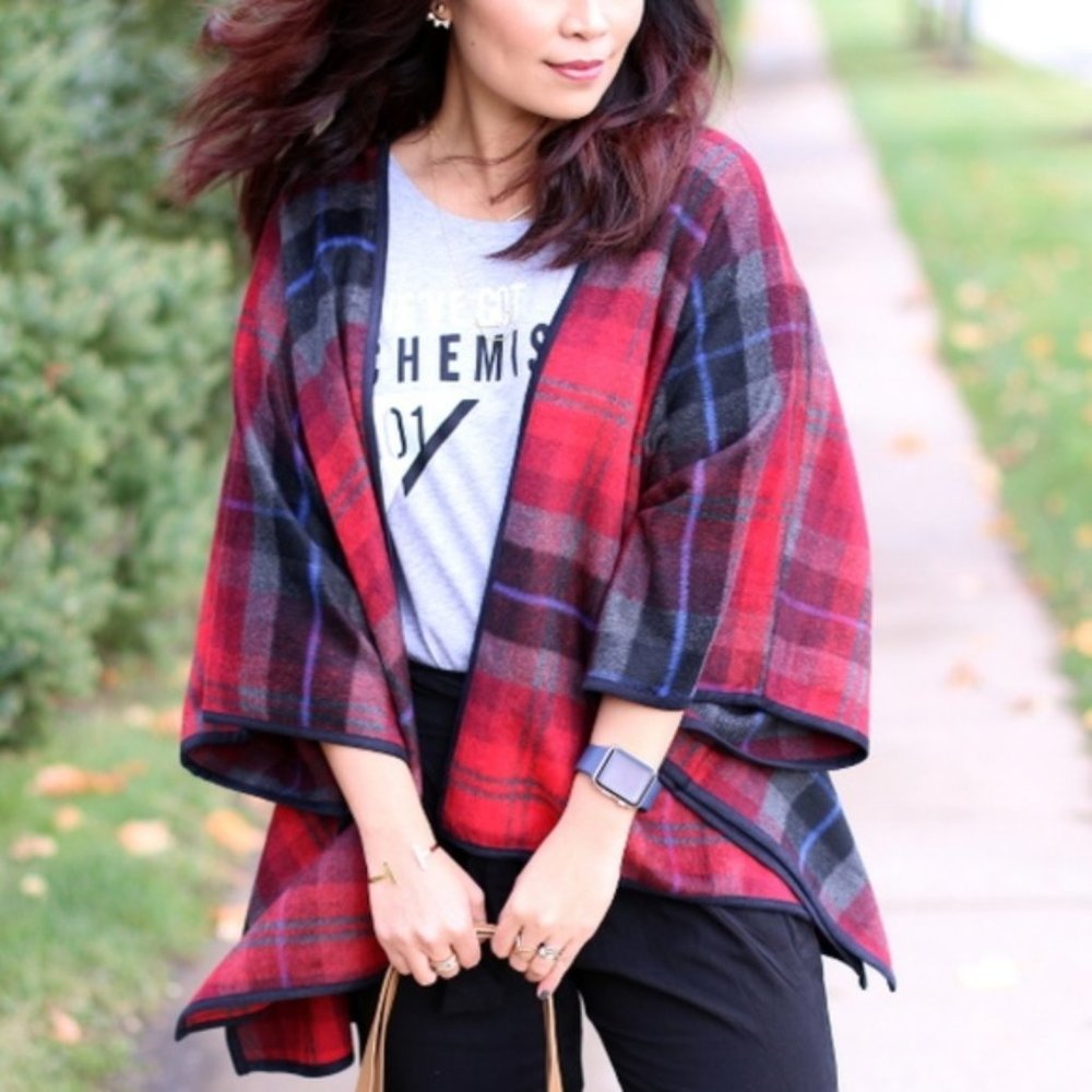 Old Navy red plaid wool blend poncho overcoat
Fall poncho